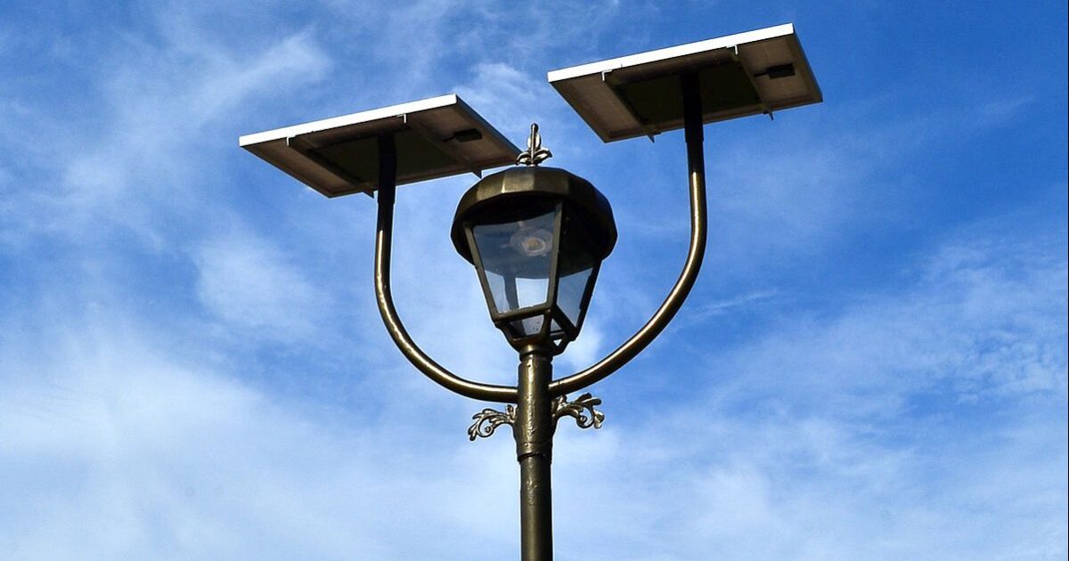 Luminarias solares para alumbrado público, un cambio necesario