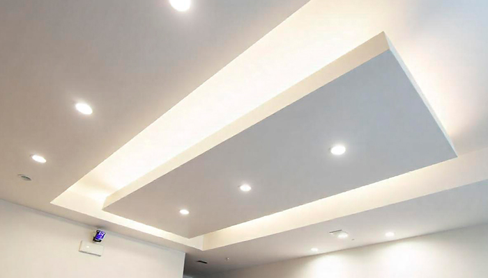 Ejemplo de qué es la iluminación LED en una recámara blanca Ejemplo de qué es la iluminación LED en una recámara blanca