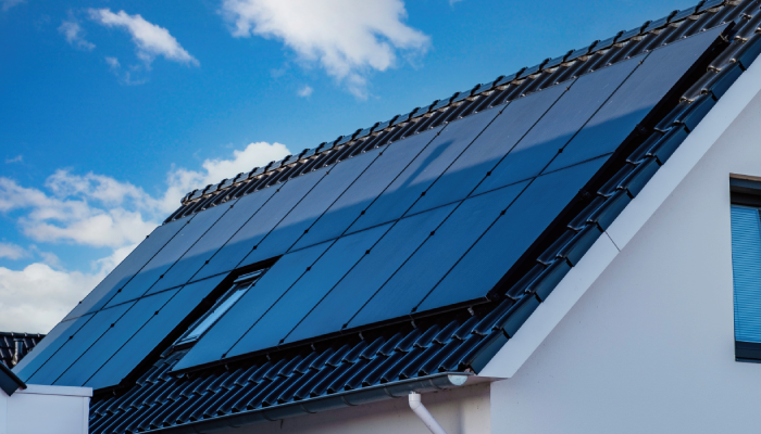 paneles fotovoltaicos en el techo